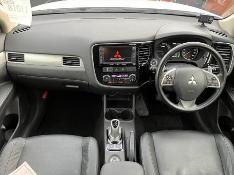 2013 Mitsubishi Outlander - Thumbnail