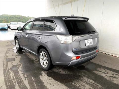 2015 Mitsubishi Outlander - Thumbnail