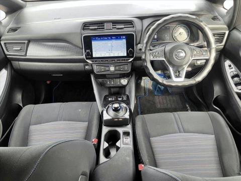2021 Nissan Leaf - Thumbnail