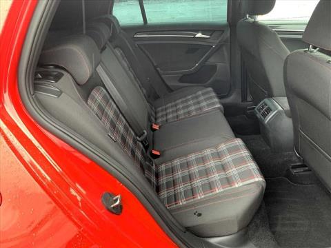 2015 Volkswagen Golf - Thumbnail