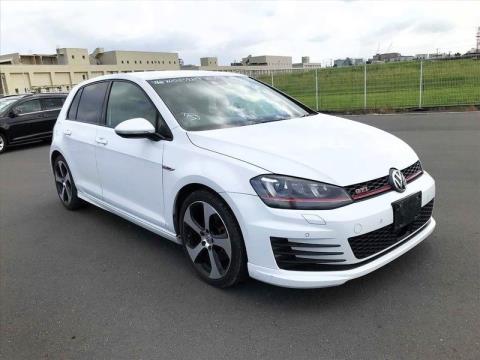 2015 Volkswagen Golf - Thumbnail