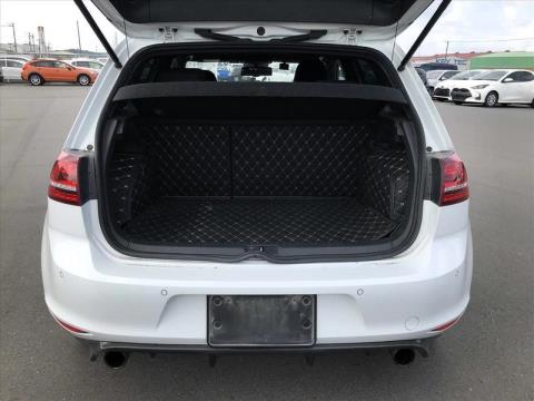 2015 Volkswagen Golf - Thumbnail