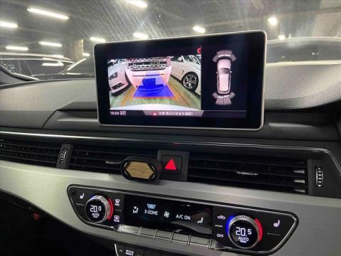2017 Audi A4 - Thumbnail