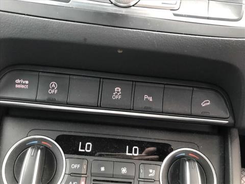 2016 Audi Q3 - Thumbnail