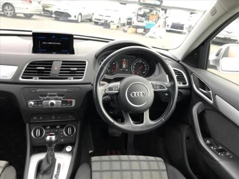 2016 Audi Q3 - Thumbnail