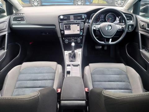 2016 Volkswagen Golf - Thumbnail