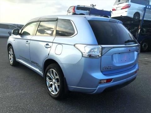 2013 Mitsubishi Outlander - Thumbnail