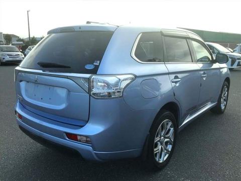 2013 Mitsubishi Outlander - Thumbnail