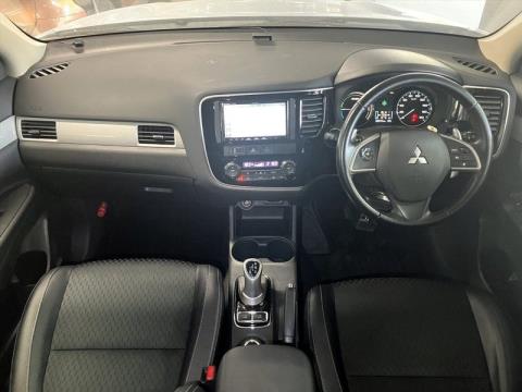 2013 Mitsubishi Outlander - Thumbnail