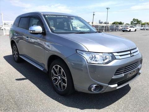 2015 Mitsubishi Outlander - Thumbnail