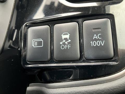 2015 Mitsubishi Outlander - Thumbnail