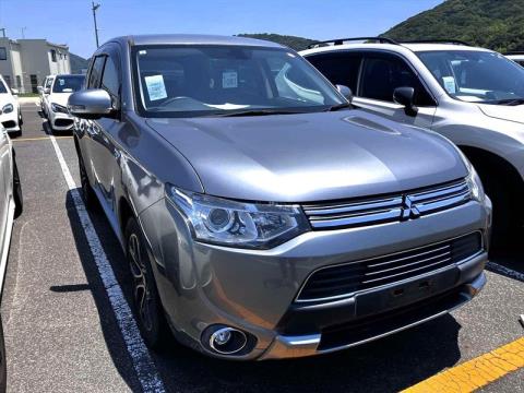 2015 Mitsubishi Outlander - Thumbnail
