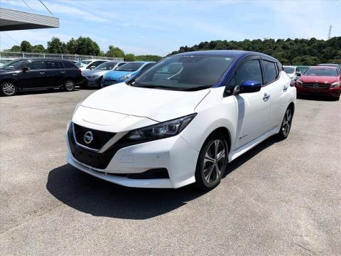 2018 Nissan Leaf - Thumbnail