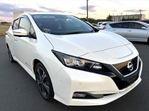 2018 Nissan Leaf - Thumbnail