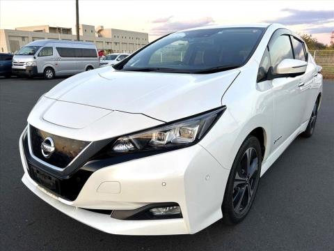 2018 Nissan Leaf - Thumbnail