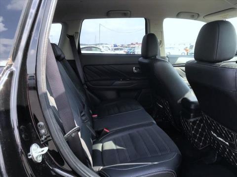 2015 Mitsubishi Outlander - Thumbnail