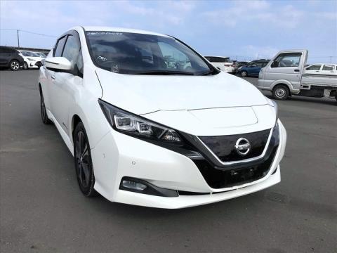 2018 Nissan Leaf - Thumbnail