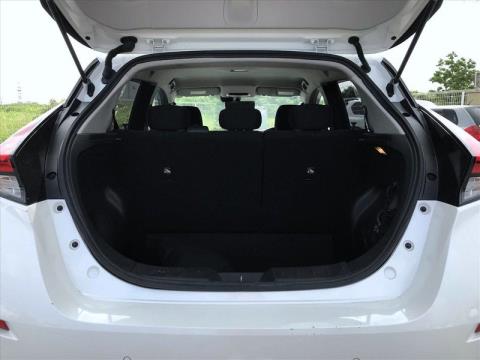 2018 Nissan Leaf - Thumbnail