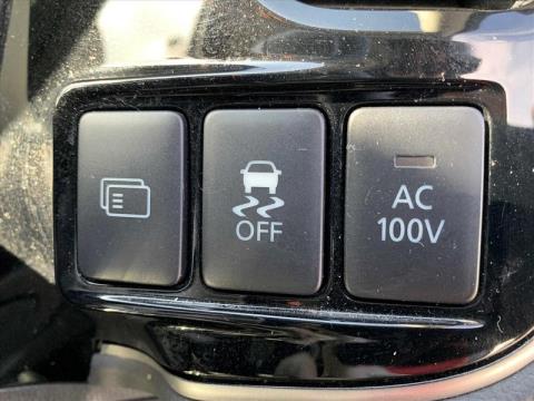 2015 Mitsubishi Outlander - Thumbnail