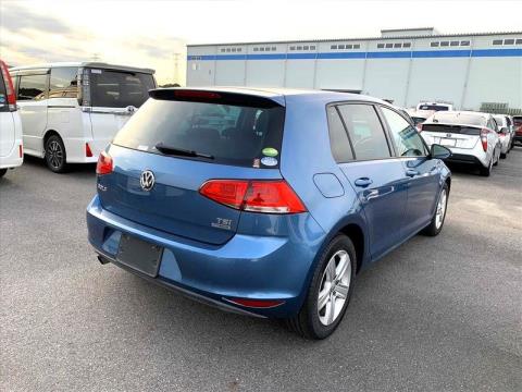2013 Volkswagen Golf - Thumbnail