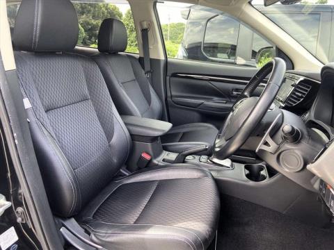 2013 Mitsubishi Outlander - Thumbnail