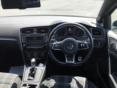 2015 Volkswagen Golf - Thumbnail