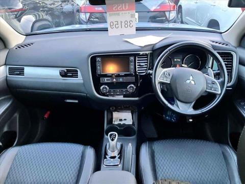 2014 Mitsubishi Outlander - Thumbnail