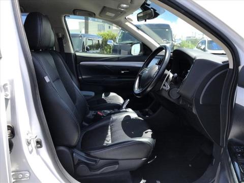 2014 Mitsubishi Outlander - Thumbnail