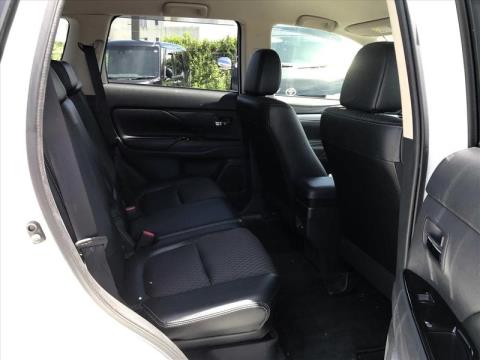 2014 Mitsubishi Outlander - Thumbnail