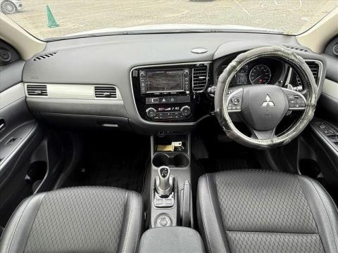 2013 Mitsubishi Outlander - Thumbnail