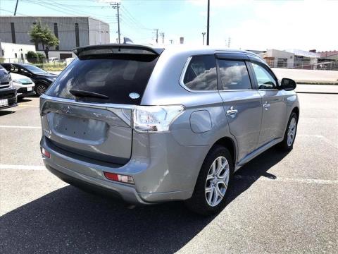 2014 Mitsubishi Outlander - Thumbnail