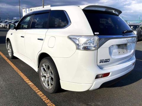 2014 Mitsubishi Outlander - Thumbnail