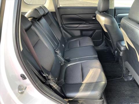 2014 Mitsubishi Outlander - Thumbnail