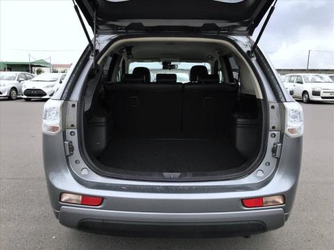 2014 Mitsubishi Outlander - Thumbnail