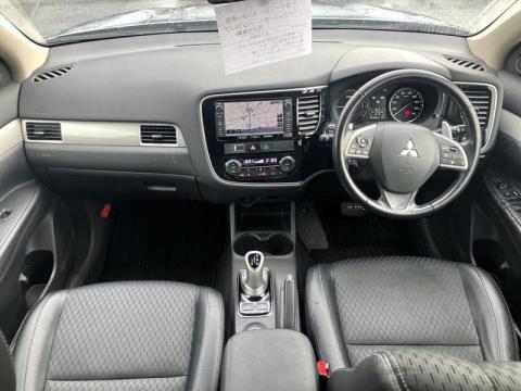 2014 Mitsubishi Outlander - Thumbnail