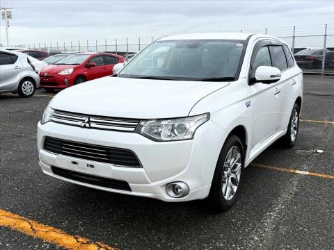 2013 Mitsubishi Outlander - Thumbnail