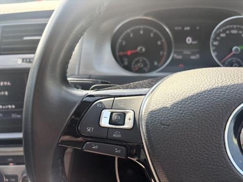 2014 Volkswagen Golf - Thumbnail