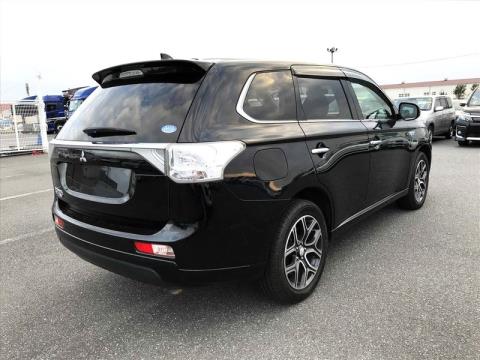 2015 Mitsubishi Outlander - Thumbnail