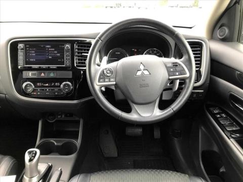 2015 Mitsubishi Outlander - Thumbnail