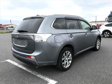 2014 Mitsubishi Outlander - Thumbnail