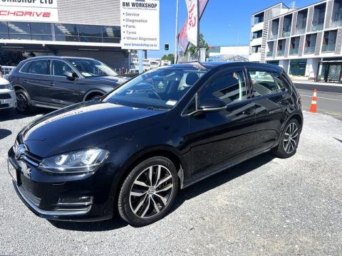 2014 Volkswagen Golf - Thumbnail