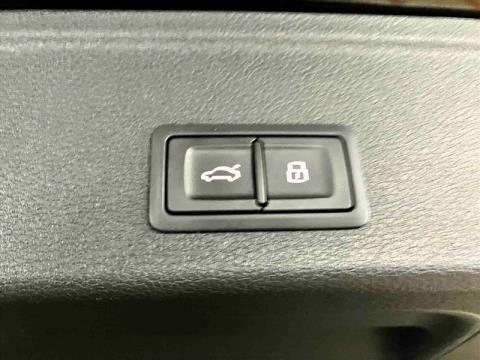 2016 Audi A4 - Thumbnail