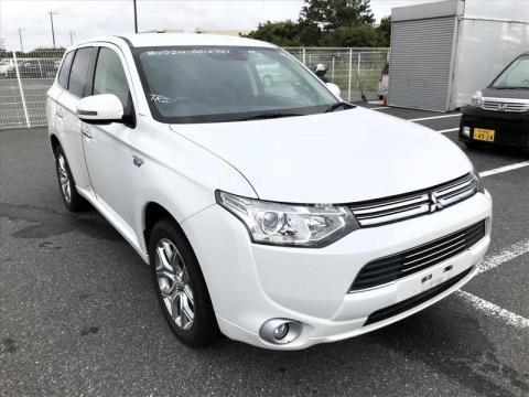 2014 Mitsubishi Outlander - Thumbnail