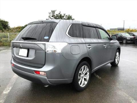 2013 Mitsubishi Outlander - Thumbnail