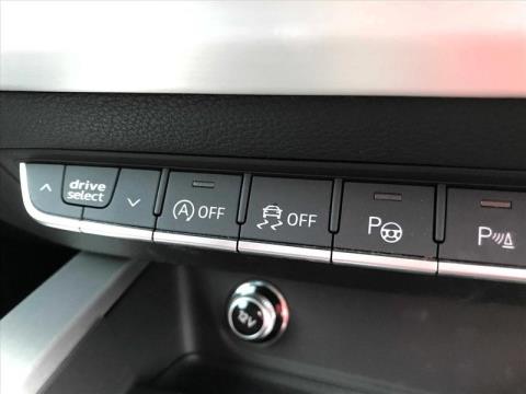 2018 Audi A4 - Thumbnail