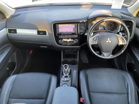 2014 Mitsubishi Outlander - Thumbnail