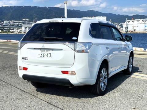 2013 Mitsubishi Outlander - Thumbnail