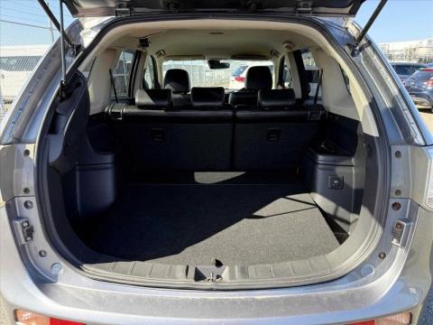 2015 Mitsubishi Outlander - Thumbnail