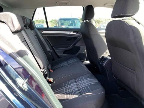 2015 Volkswagen Golf - Thumbnail