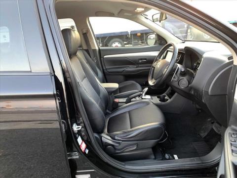 2013 Mitsubishi Outlander - Thumbnail